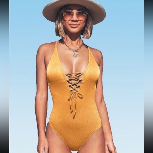 NEW Cupshe Orange V Neck One Piece Swimsuit Lace Up Monokini - Picture 1 of 6